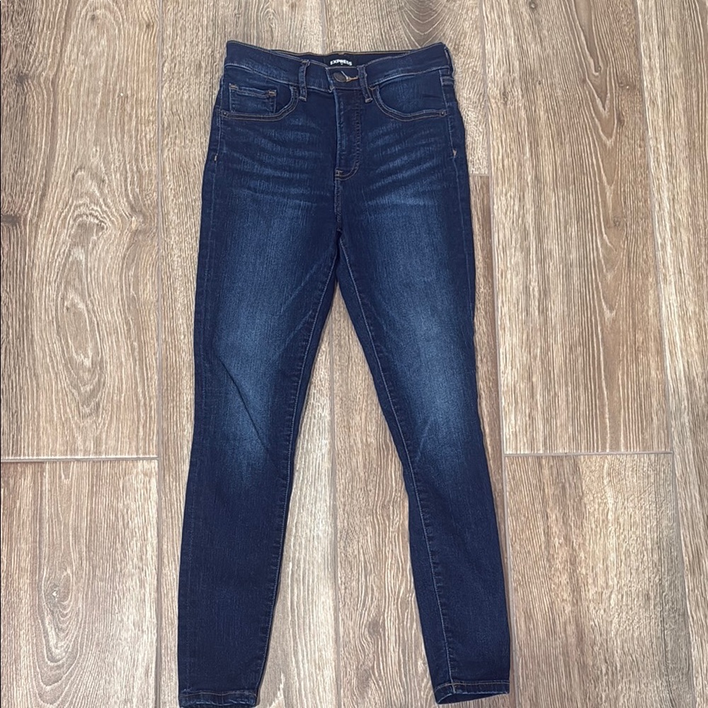 Express skinny mid-rise barely worn jeans